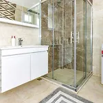 4 Bedroom