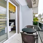 4 Bedroom *