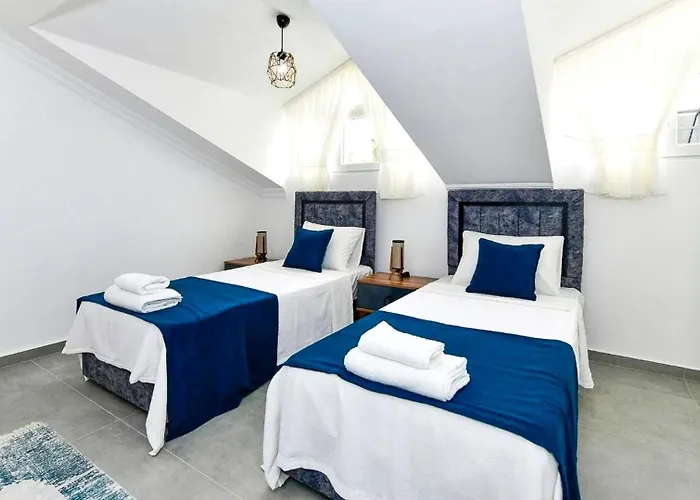 فيلة 4 Bedroom *