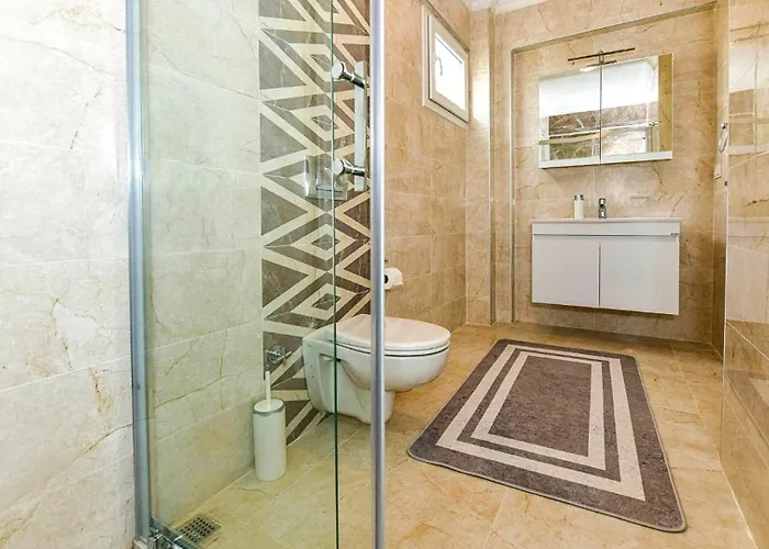 4 Bedroom * فتحية